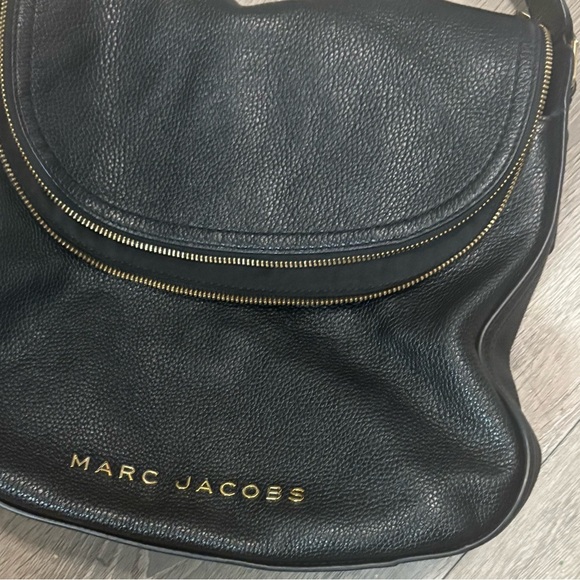 MARC JACOBS BLACK PEBBLED LEATHER HOBO BAG #M0016930 SOLD OUT WRAPPED BNWT $495 - Picture 4 of 4